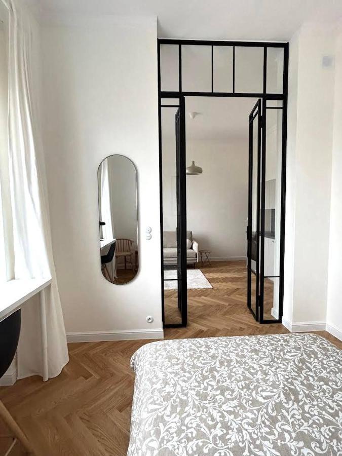 Old Town Residence , Wi-Fi , 2-Beds , Aesthetics - By Hik Apartments Warszawa Eksteriør bilde